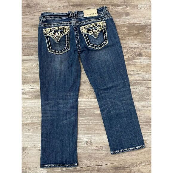 Vigoss New York Capri Jeans Rhinestone Embellished Women’s Juniors size 1/2 - Picture 4 of 6